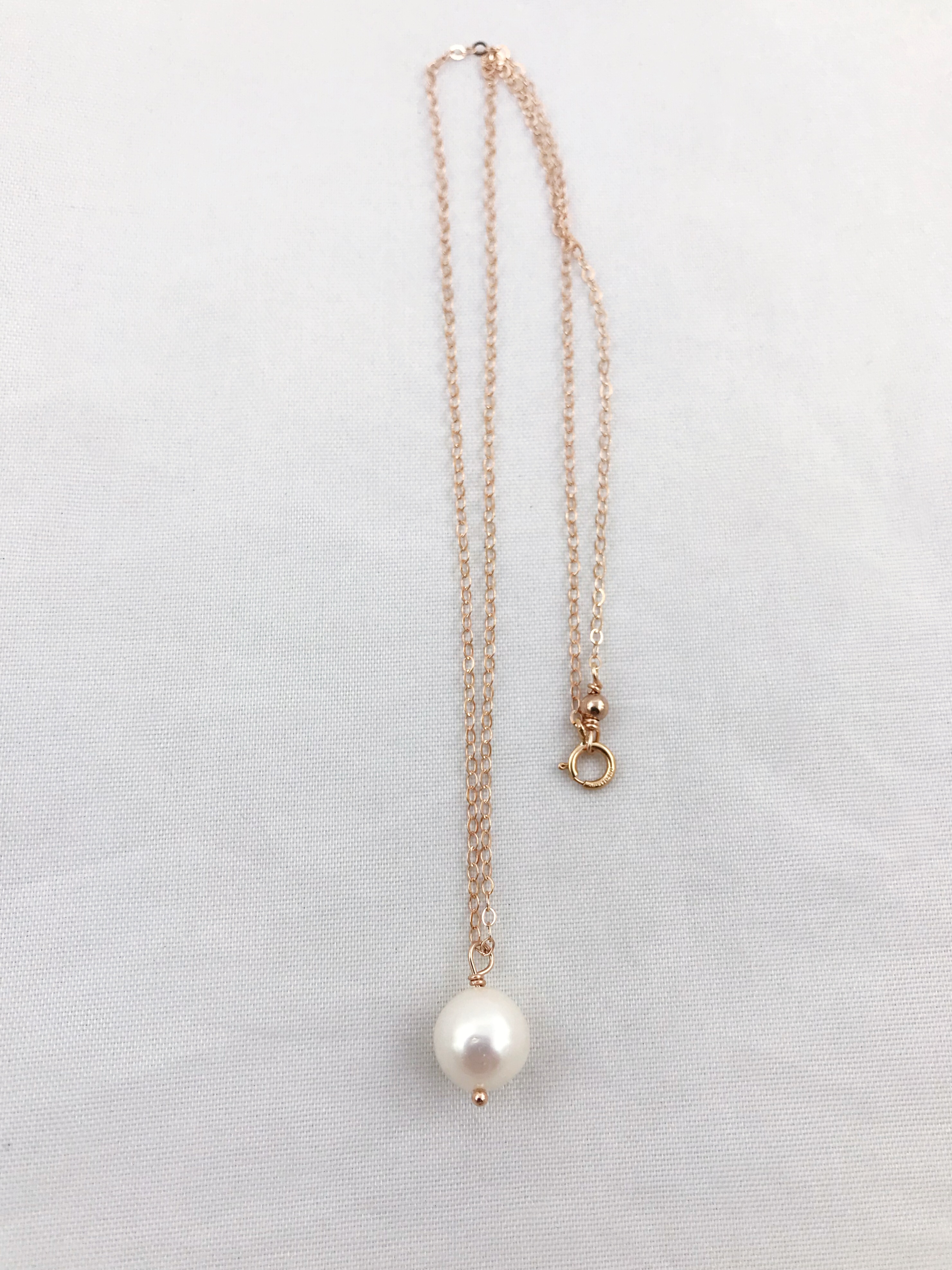 Single Pearl Pendant Necklace / 14k Rose Gold Filled / Ivory White Round Freshwater Pearl - Image 5