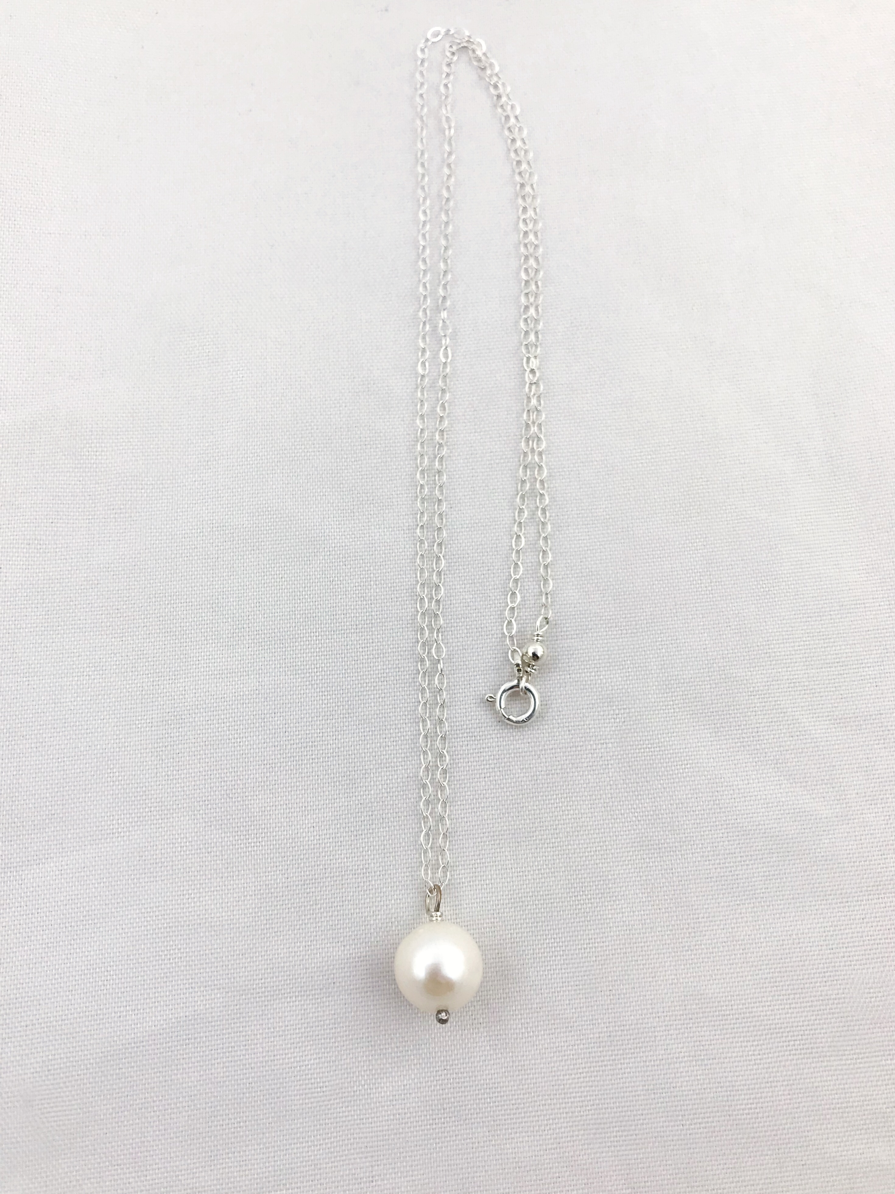 Single Pearl Pendant Necklace / Solid Sterling Silver / Ivory White Round Freshwater Pearl - Image 5
