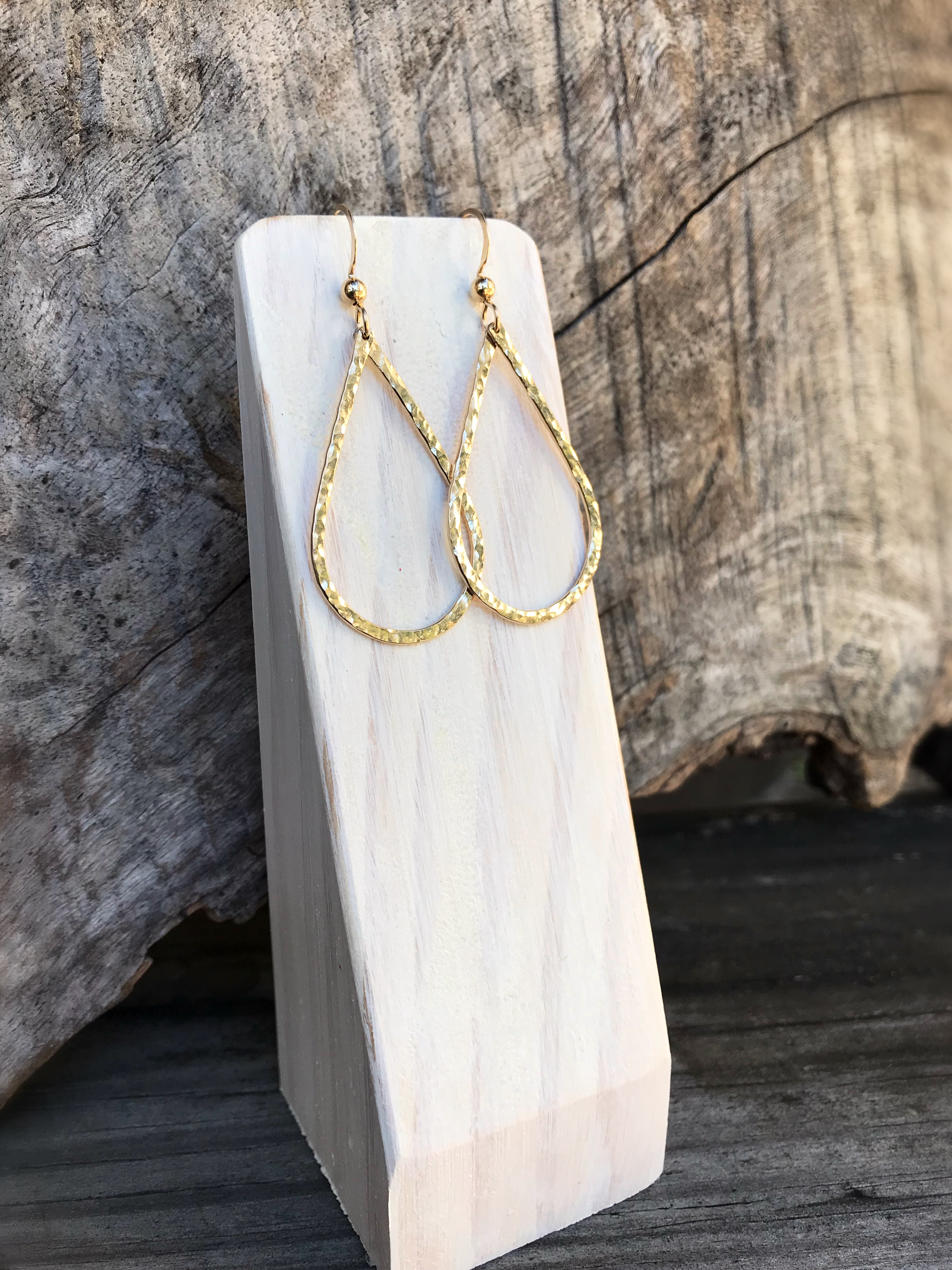 Teardrop Earrings / 14k Yellow Gold Filled / Hammer Forged / Hammer Textured - Image 3