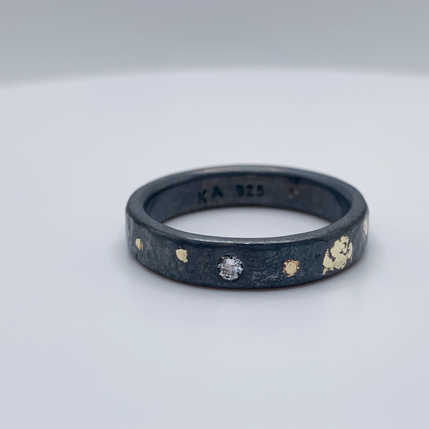 "Stargazer" Diamond Ring / Solid Antiqued Sterling Silver / 18k Gold / Genuine Diamond / 4mm Width / Rustic Hammered Texture / Size 7.5 - Image 3