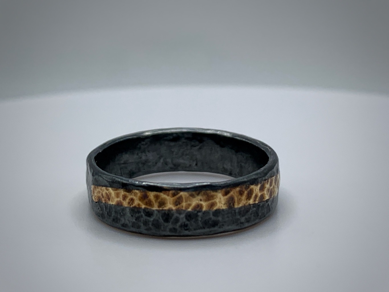 Cosmic Ring / Solid Antiqued Sterling Silver / 18k Gold / 6mm Width / Rustic Hammered Texture / Size 9 - Image 7